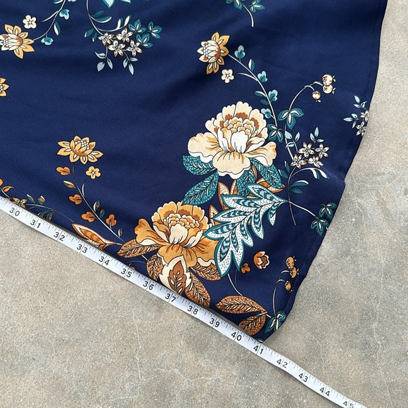 Floral Navy Blue Midi Dress - Picture 7 of 8